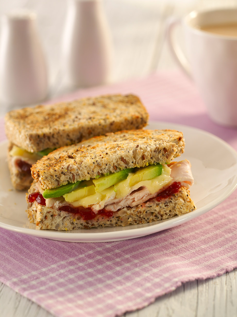 turkey cranberry avo sandw.jpg