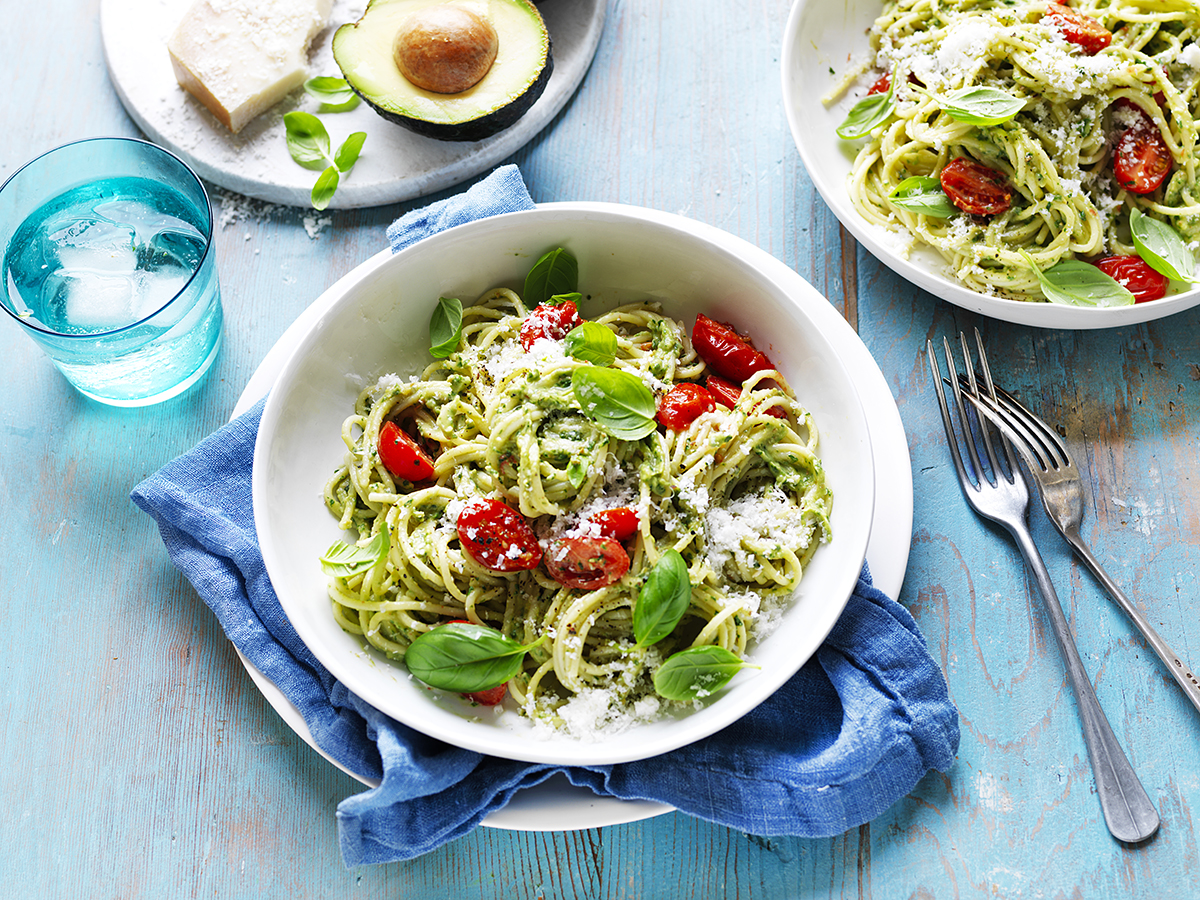 avocado basil pesto spaghetti_0351.jpg