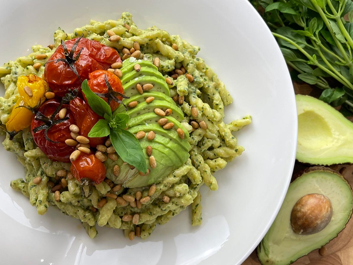 Avocado Pesto Pasta