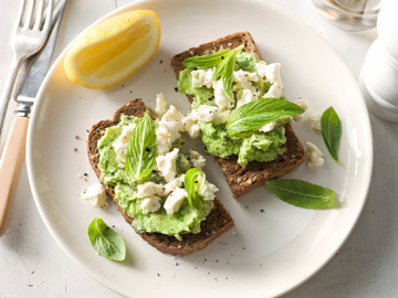 Avocado and feta smash